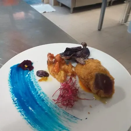 ホテル St. Moritz 3*